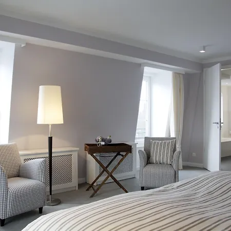 Kino-hotel Meyer Otel 3*