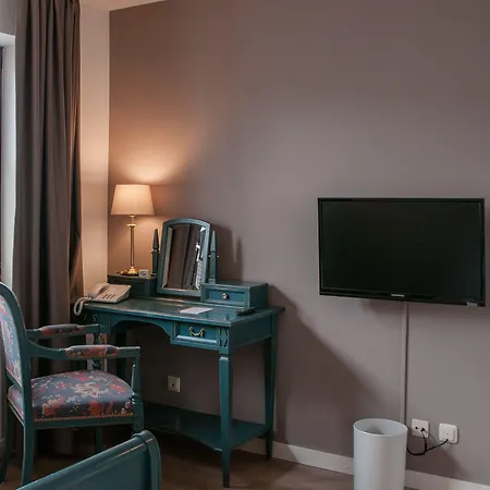 Kino-hotel Meyer فندق