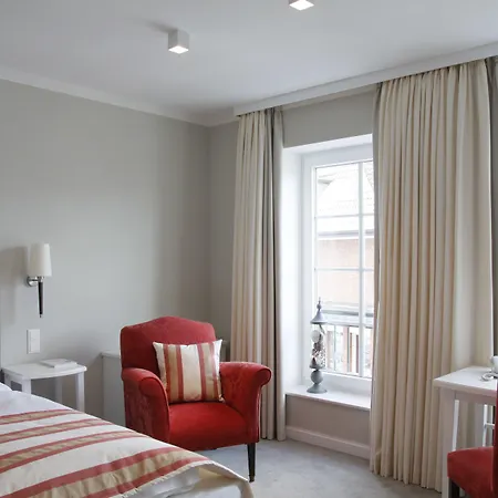 Kino-hotel Meyer فندق